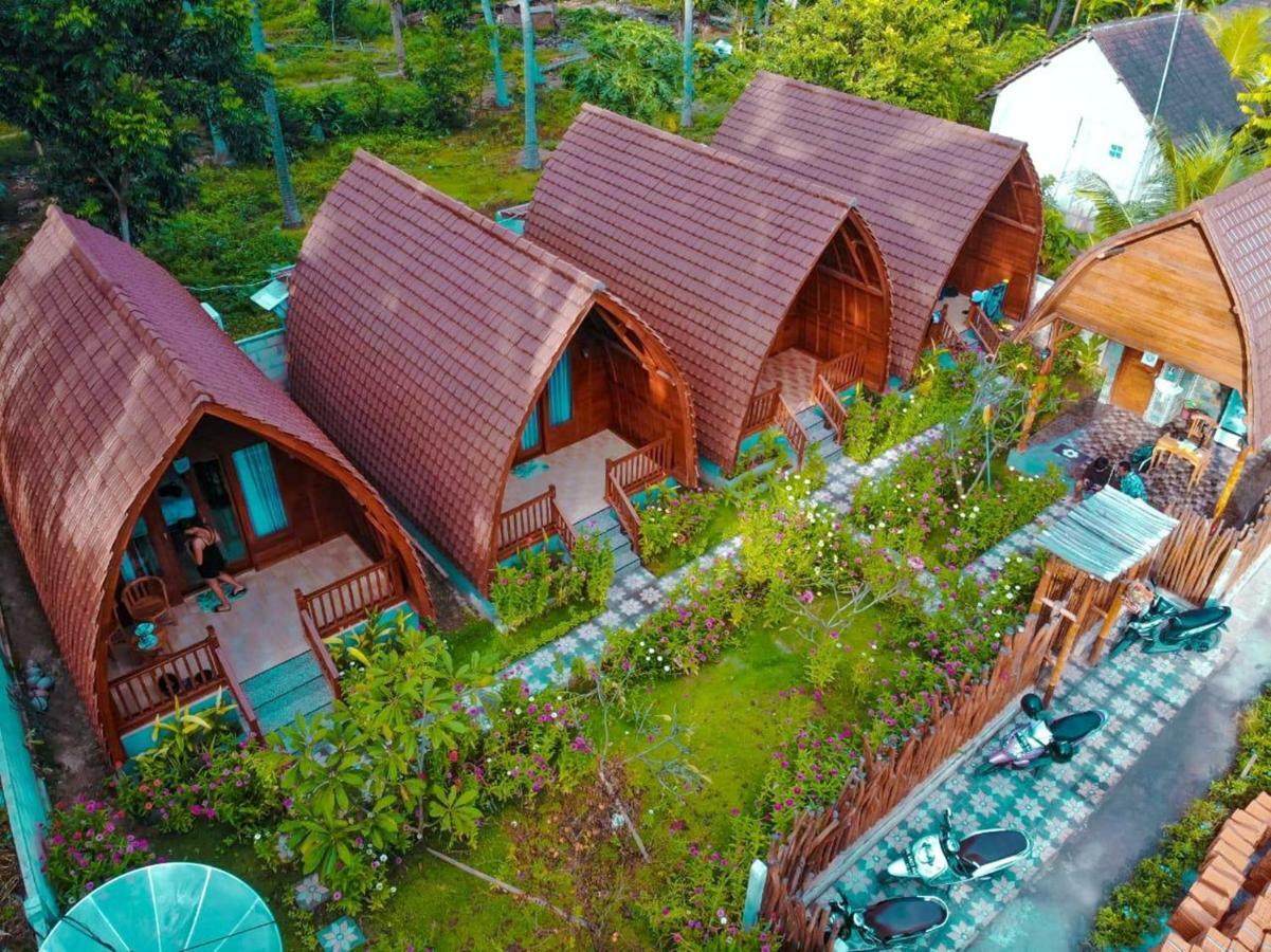 The Peace Arta Bungalow Batununggul Buitenkant foto